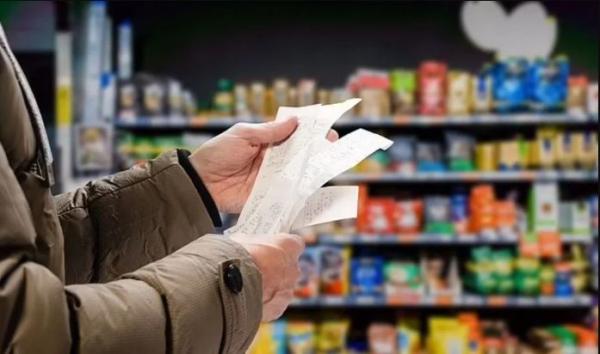 الحكومة: ارتفاع أسعار 7 سلع بينها البيض وانخفاض 30 الشهر الماضي