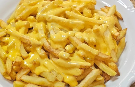 طريقة عمل بطاطس مع صلصة جبن الشيدر