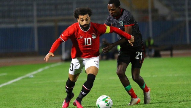 هكذا كرم الجاهز الفني واللاعبين محمد صلاح قبل السفر إلى مالاوي