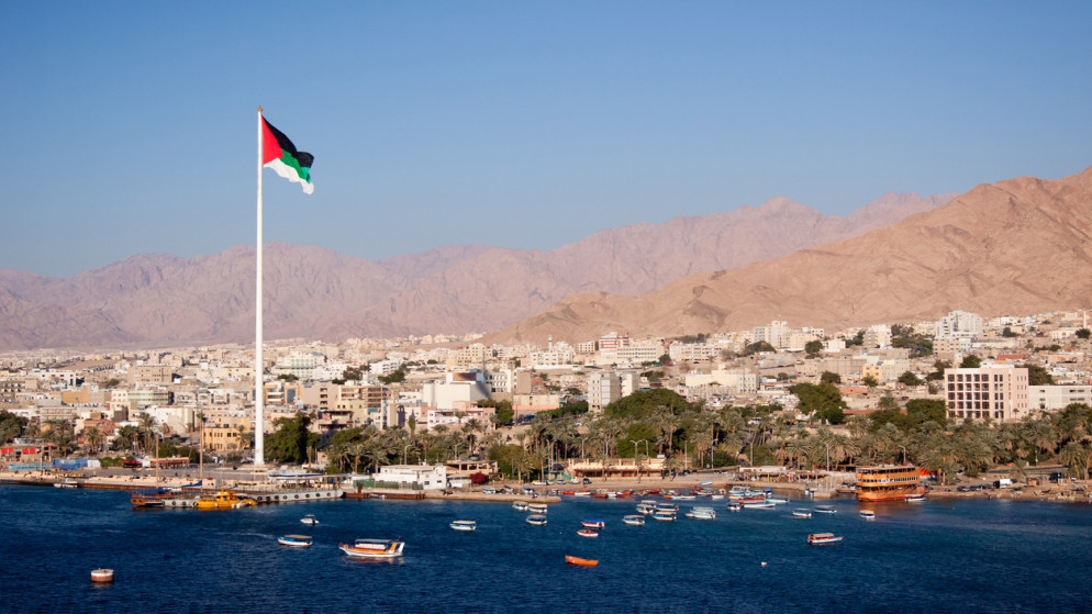 "الملكية لحماية البيئة البحرية" تمنح أول قوارب سياحية بيئية في الشرق الأوسط شهادة "العلم الأزرق" 