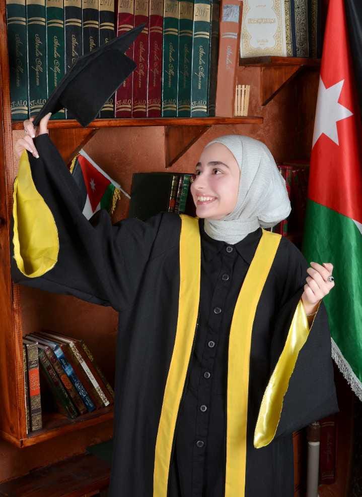 آية خالد ابو جعفر 90.7  .. مبارك