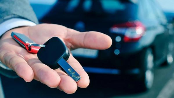 نقيب تأجير السيارات: 66% من الشركات مهددة بالإفلاس و2000 عامل بالتعطل