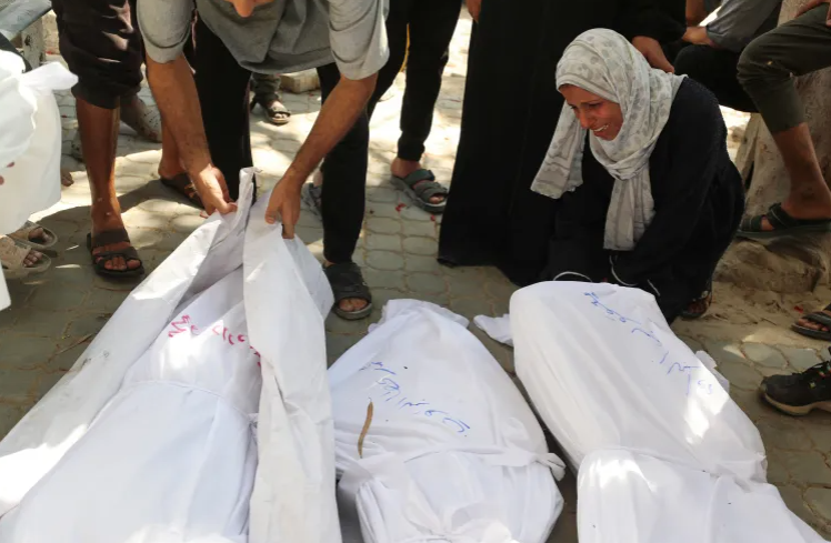 صحيفة : الاحتلال قتل نحو 100 ألف فلسطيني في غزة
