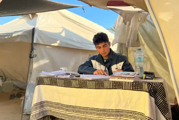 لطلاب غزة ..  التربية والتعليم تعلن عن بدء التسجيل لـ"توجيهي استثنائي" 