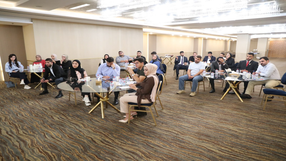 انطلاق مرحلة التدريبات النظرية من مشروع الزمالة البرلمانية 