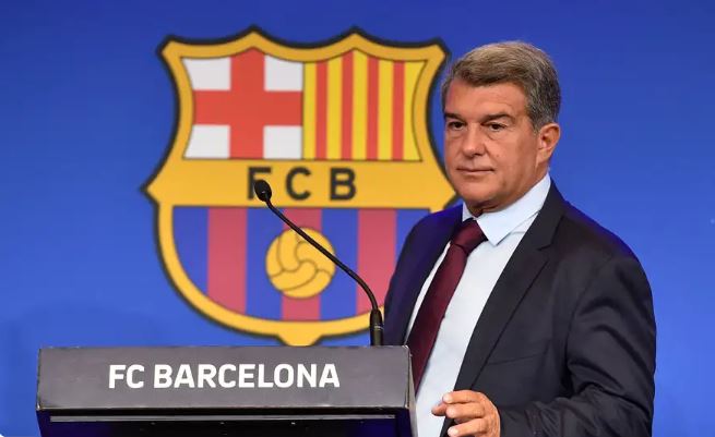 لابورتا: أعدنا برشلونة لمكانه الطبيعي ..  والبعض كان يسعد بحصارنا