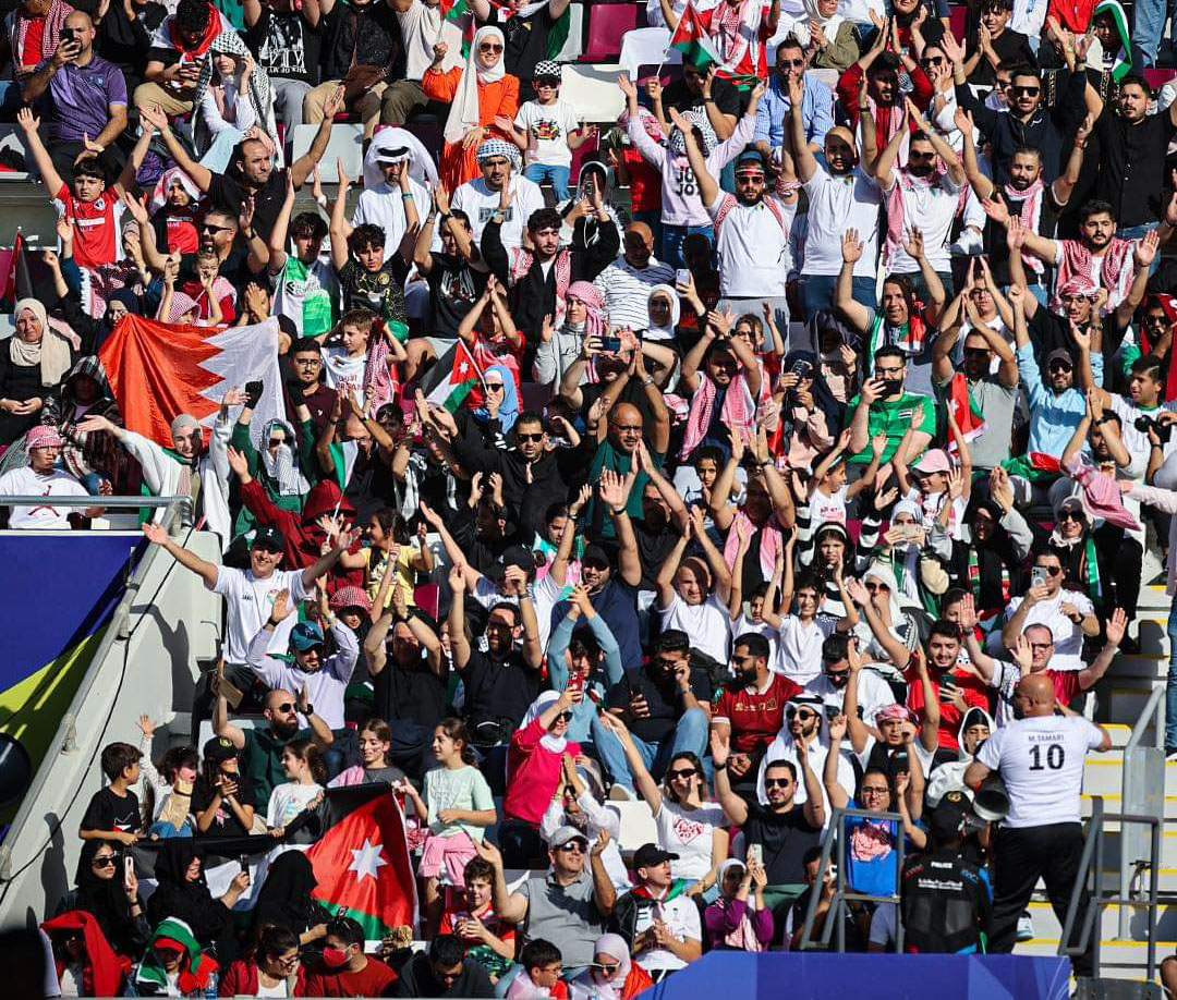 جماهير النشامى تلهب مدرجات الدوحة وتخطف الأضواء في كأس العرب