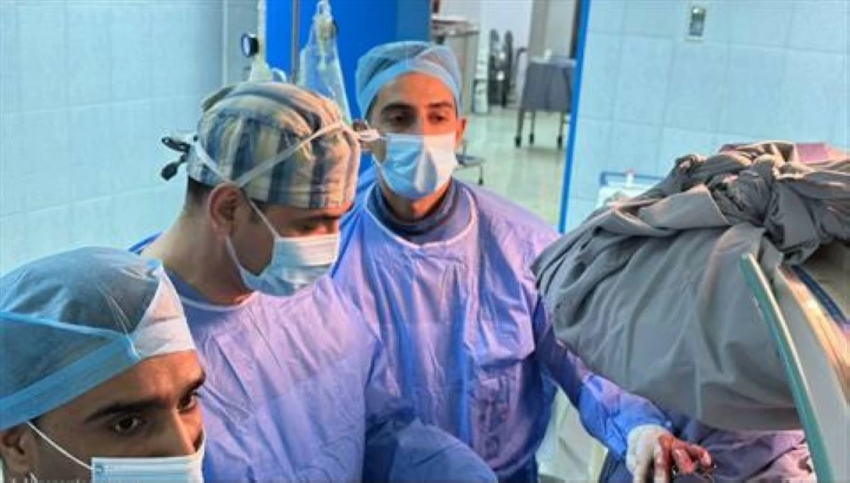 إجراء أول عملية متقدمة في مستشفى الملكة علياء العسكري لعلاج تموّت رأس عظم الفخذ بتقنية حديثة