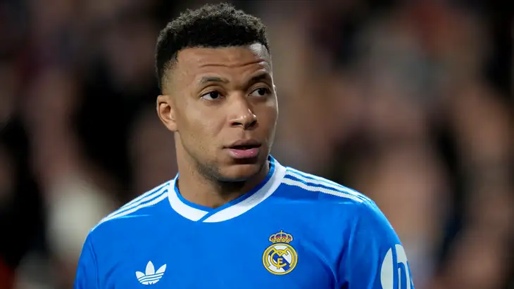 مبابي يواجه اتهاما بالتخاذل مع ريال مدريد بسبب المونديال