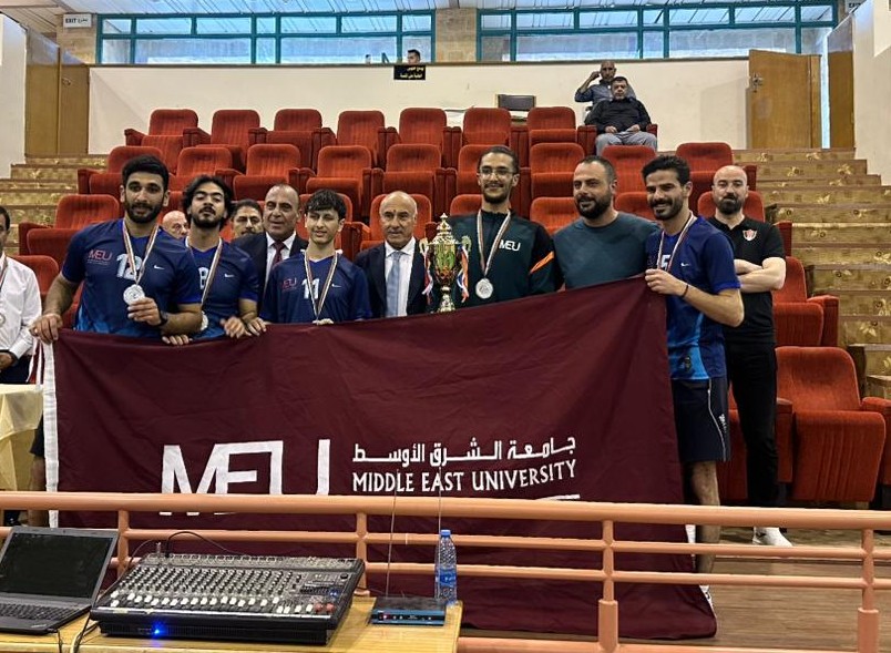 "الشرق الأوسط" تظفر بوصافة بطولة الجامعات الأردنية للريشة الطائرة