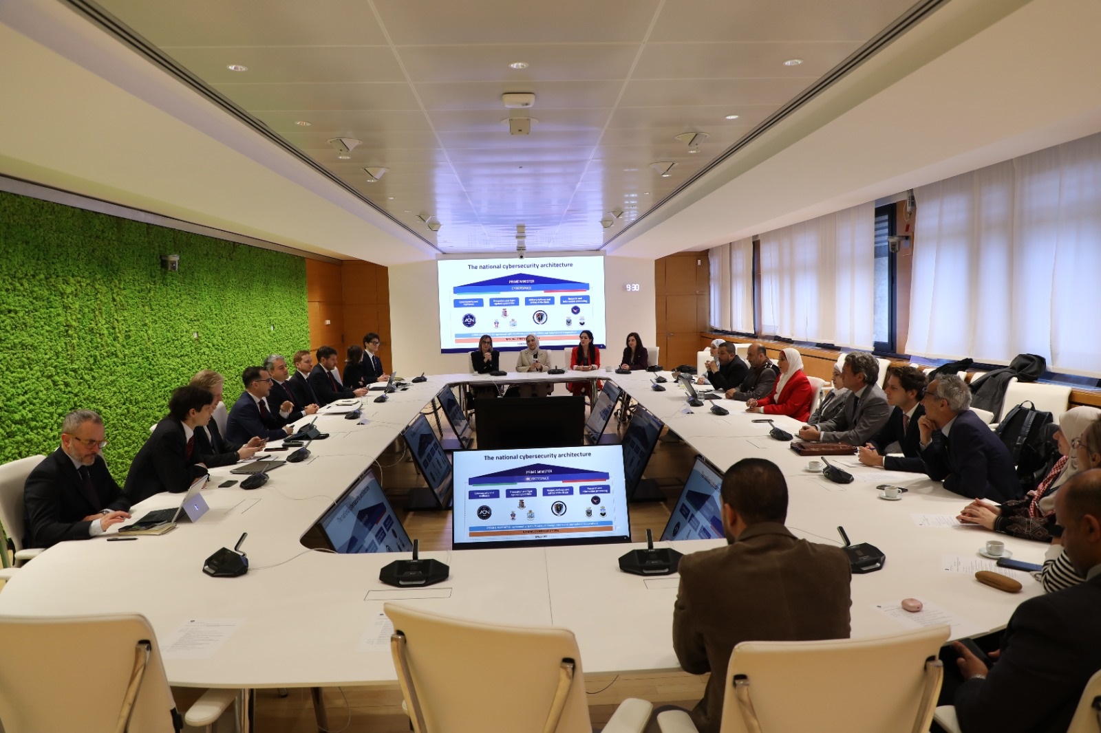 اختتام المرحلة الثالثة من برنامج القيادات الحكومية المتقدم ضمن مسار "ارتقاء"