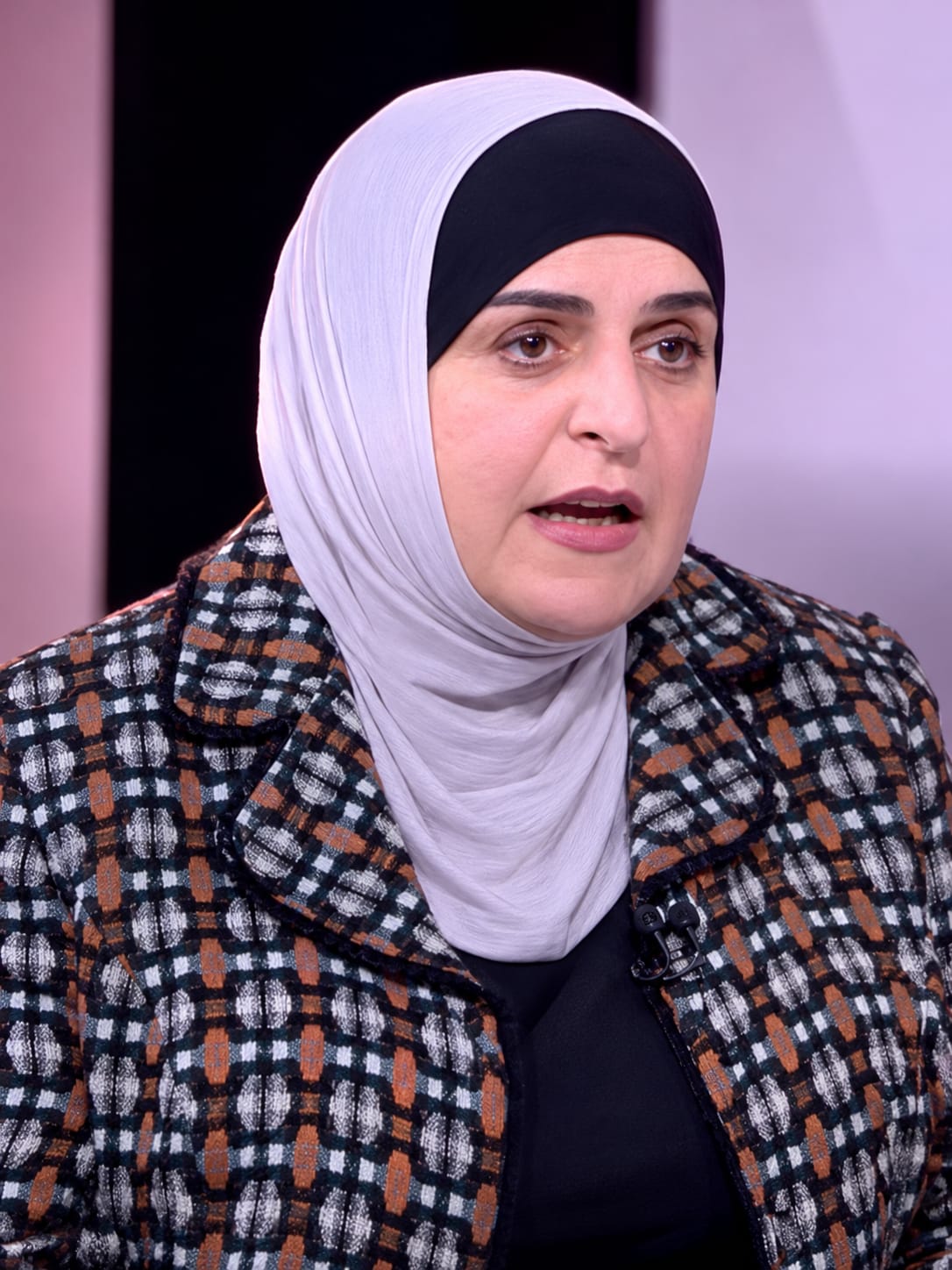 17 ألف تنكة زيت زيتون تفتح ملف الرقابة ..  على أي أساس طمأنت مؤسسة الغذاء والدواء المواطنين؟