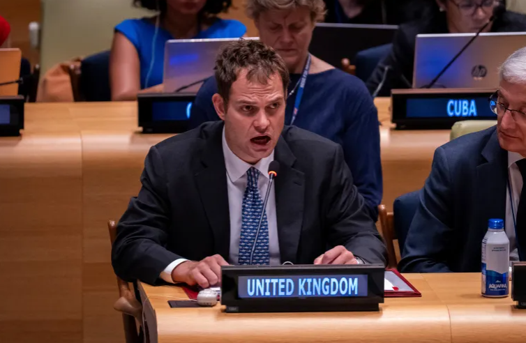 بريطانيا تدين مصادقة إسرائيل على بناء 19 مستوطنة بالضفة