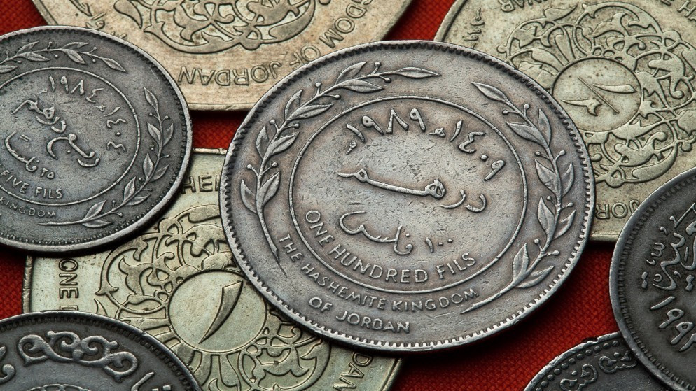 بكلفة 542 ألف دينار ..  فلس الريف يزوّد 238 موقعا ومنزلا بالكهرباء الشهر الحالي