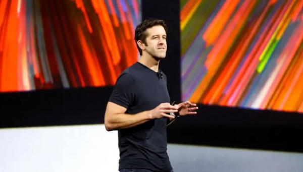 تعيين رئيس تنفيذي جديد لـ"أبل" 