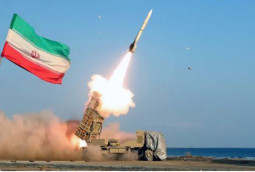 إيران تعلن استبدال أنظمة الدفاع الجوي المتضررة بعد حربها مع إسرائيل