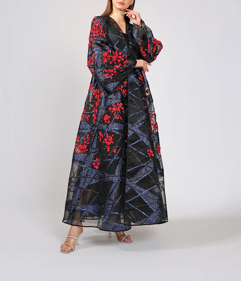 أجمل العبايات الربيعية المزينة بالورود  ..  لا تفوتي اقتناءها