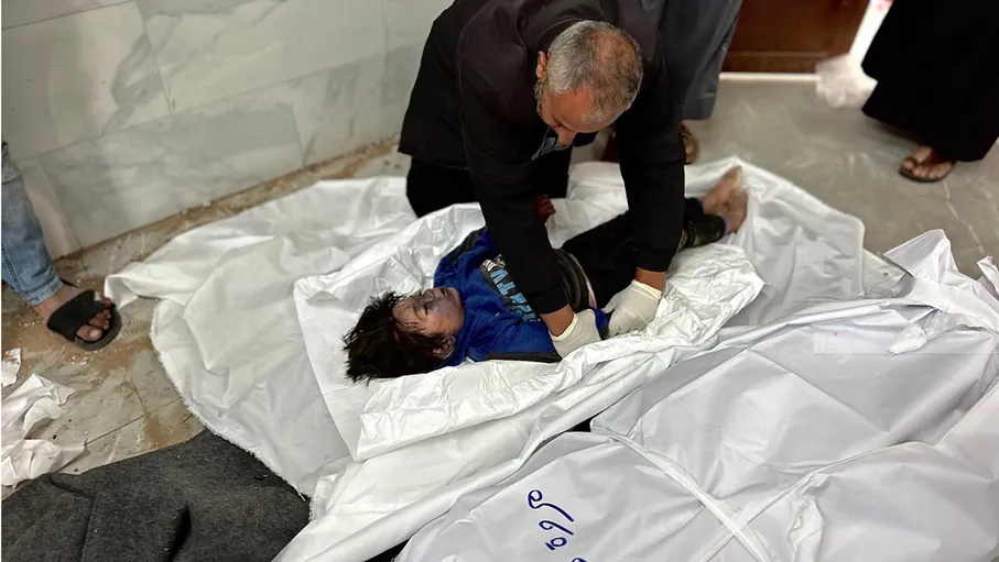 ارتفاع حصيلة الشهداء في قطاع غزة إلى 72,049 شهيدا 