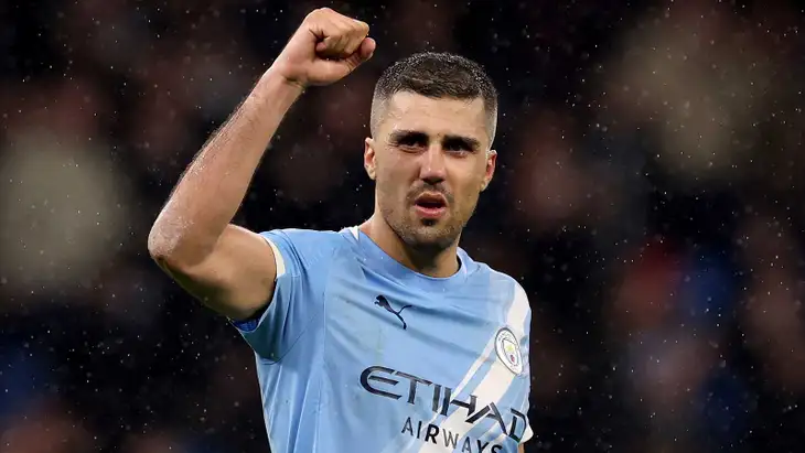 شخص واحد في ريال مدريد يعارض انضمام رودري