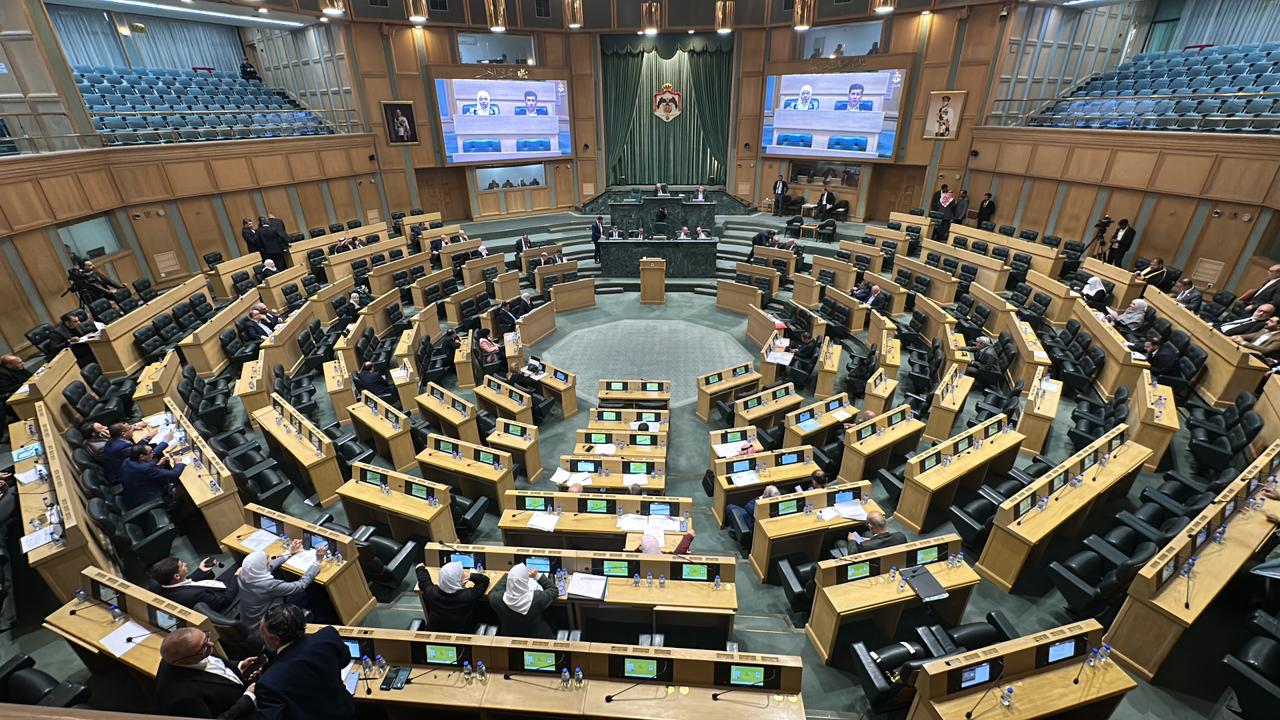 مجلس النواب يقر قانونا يدمج وزارتي التربية و"التعليم العالي"