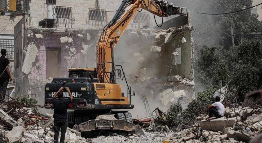 الاحتلال يهدم منشآت فلسطينية بالأغوار الشمالية