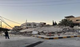 الأشغال تزيل أكشاكًا في شارع الـ100