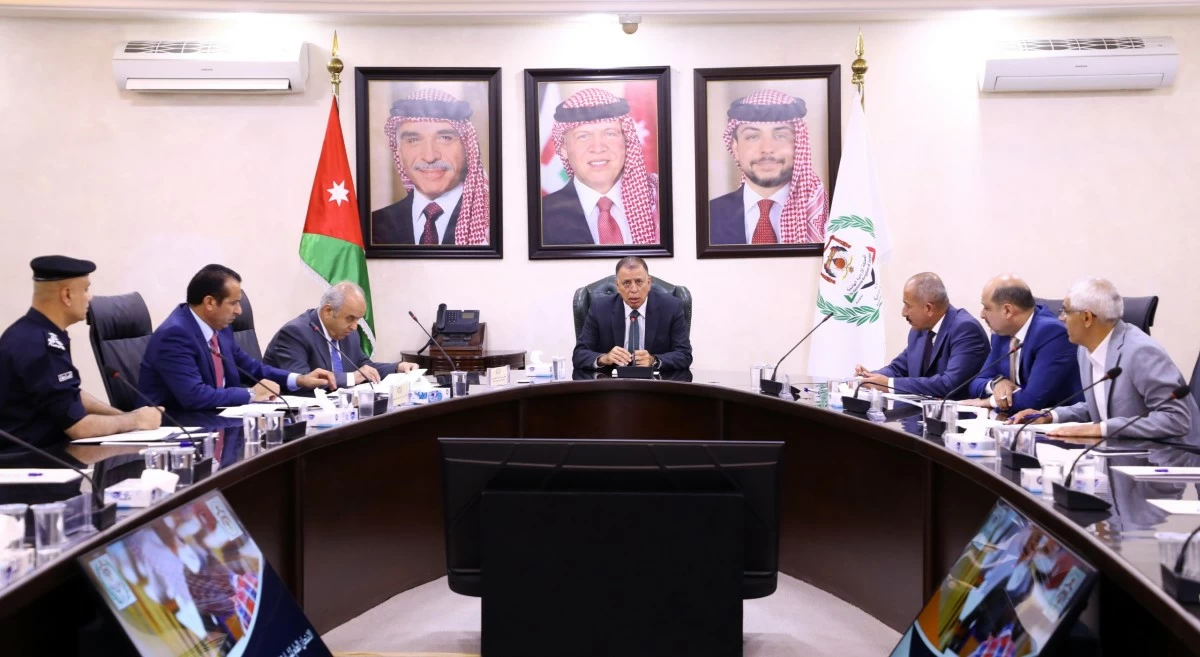 وزيرا الداخلية والتربية يبحثان الخطط الأمنية لإجراء امتحانات الثانوية العامة