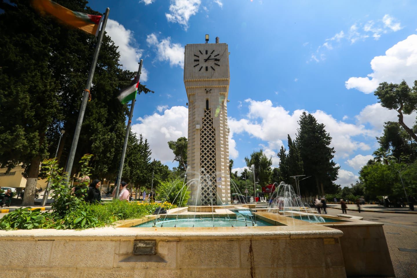 الجامعة الأردنية تعلن التعليم عن بُعد يوم غد