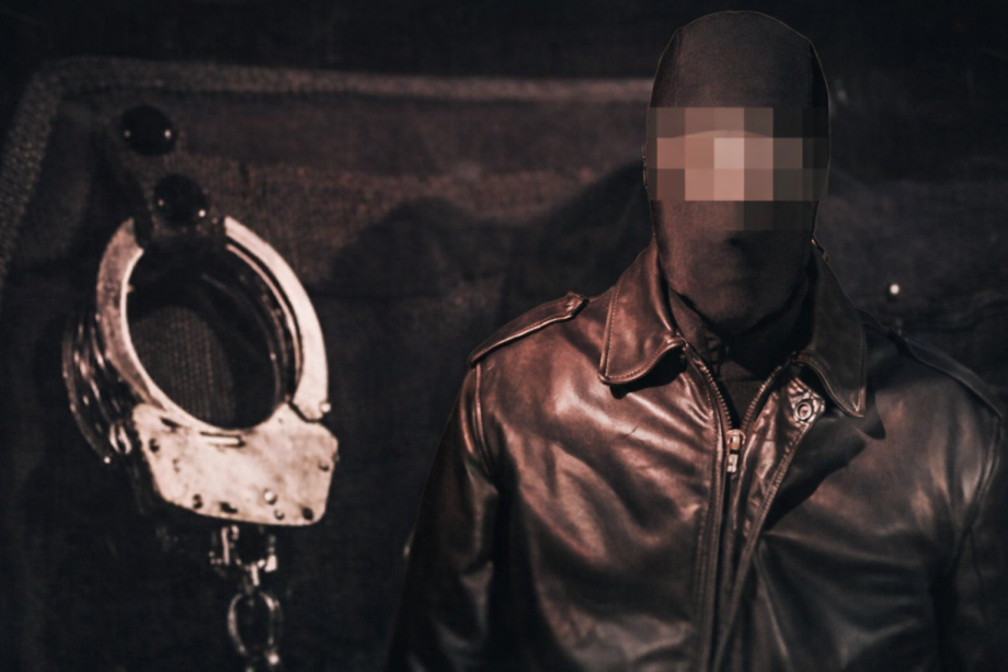 إحباط مخططات اغتيال وتسليم 14 مطلوبًا في غزة بوساطة عشائرية 