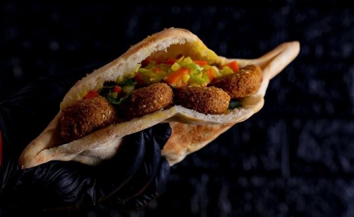 مواطنون يطالبون بتشديد الرقابة على المطاعم المدرسية والقريبة من المدارس بعد حادثة تسمم إربد