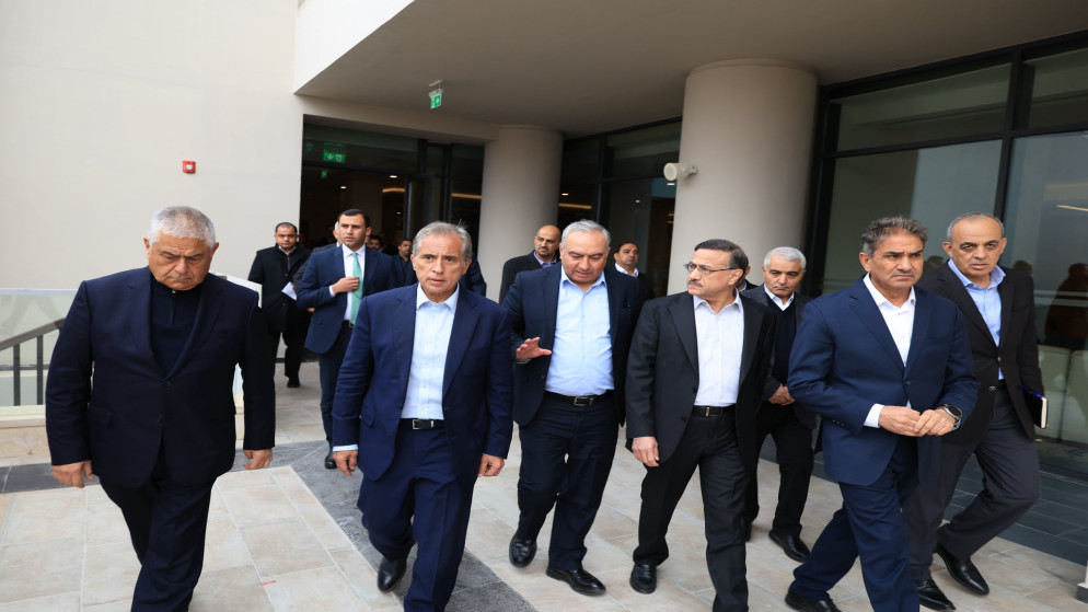 بعد 12 عاما من الإغلاق ..  حسان يفتتح فندق كراون بلازا البترا