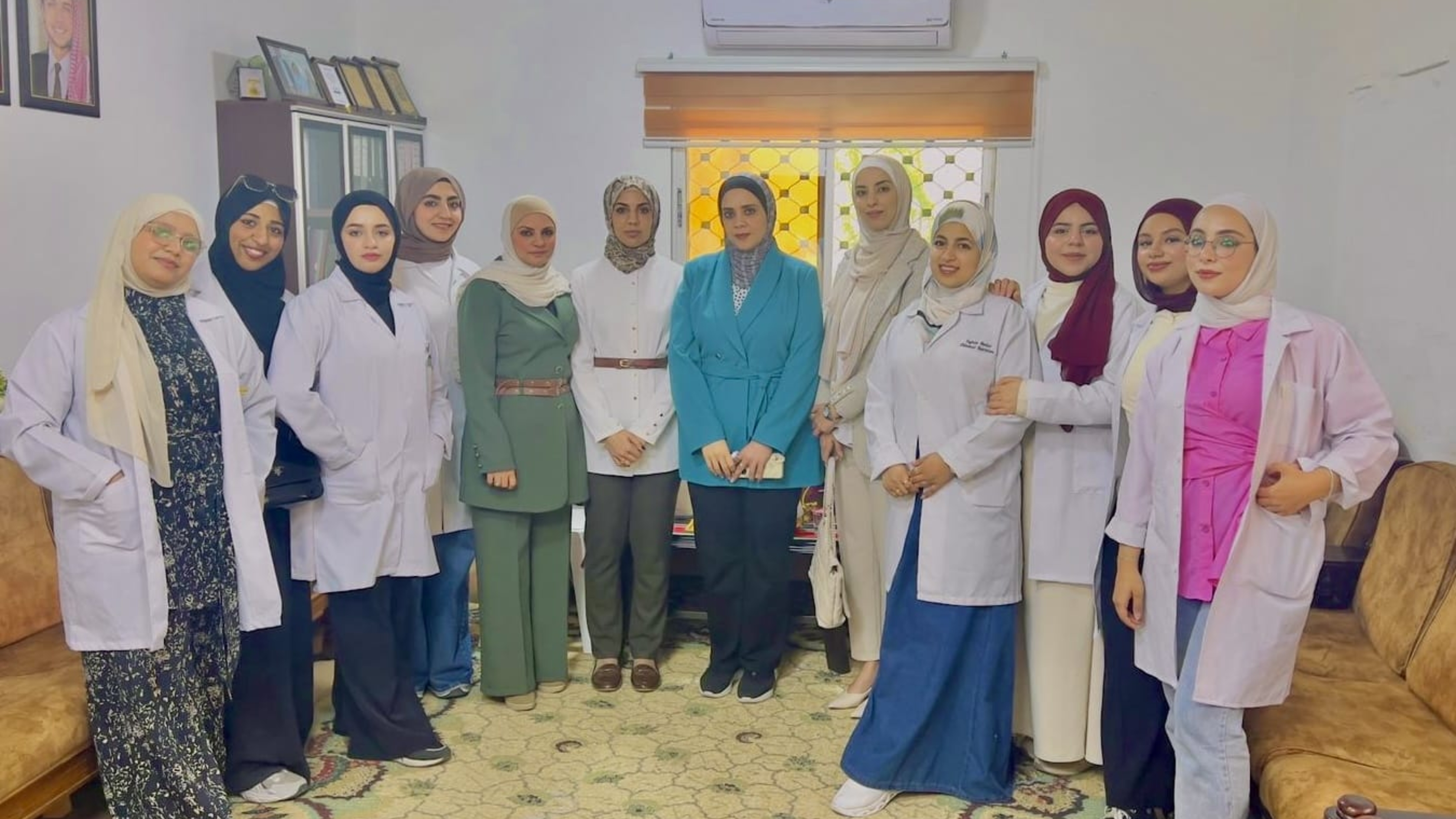 يوم طبي مجاني لجامعة فيلادلفيا في جمعية سيدات ساكب الخيرية