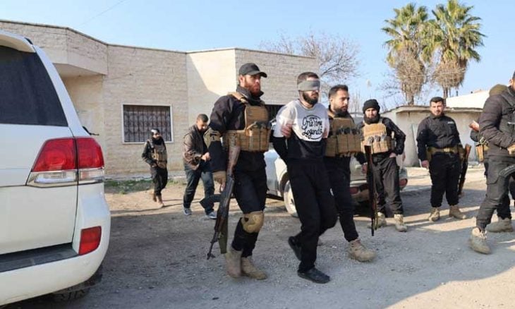 سوريا ..  ضبط 3 “متورطين” بتشكيل مجموعة مسلحة مرتبطة بنظام الأسد