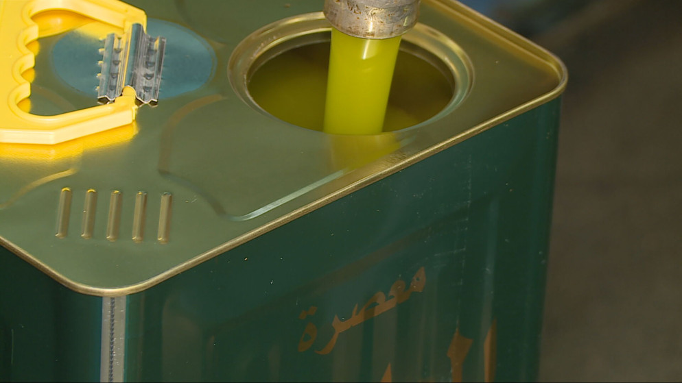 "نقابة أصحاب المعاصر" تنفي وجود احتكار في سوق زيت الزيتون