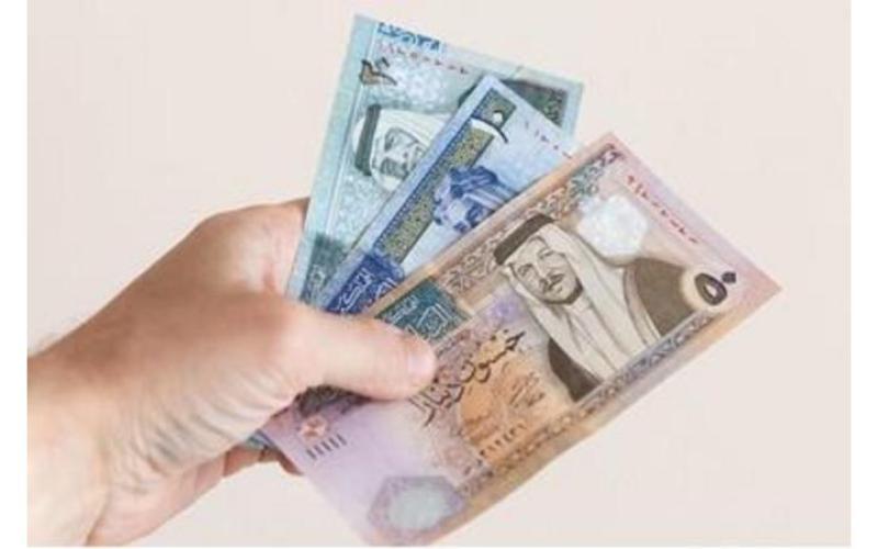 «ديروا بالكم» ..  تحذيرات من تأجيل أقساط البنوك  ..  قسط مؤجَّل اليوم وكلفة مضاعفة غدًا