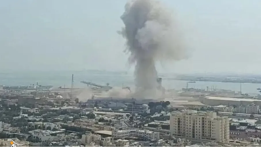 اندلاع حريق بمحطة كهرباء بالكويت جراء سقوط شظايا مسيّرة 