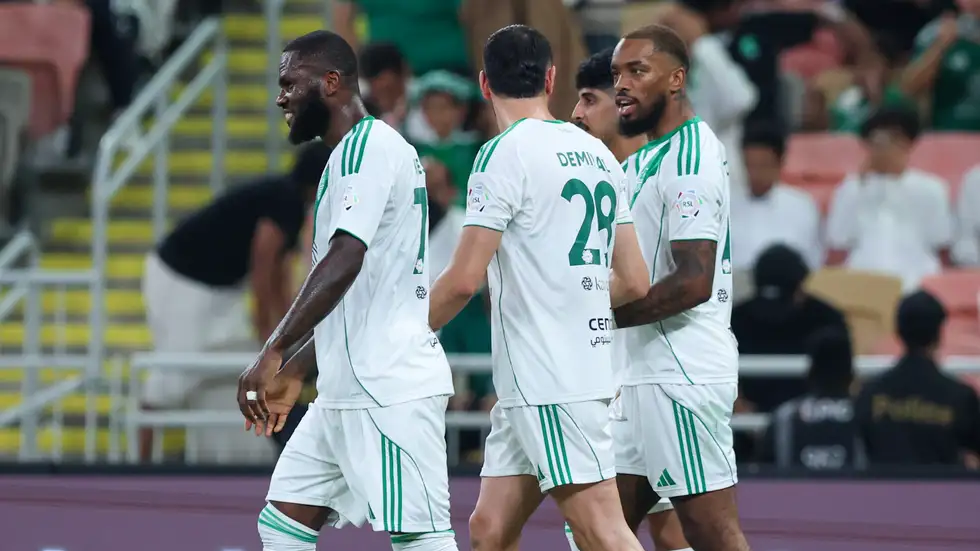 حلم المونديال يدفع نجم أهلي جدة لرفض يوفنتوس