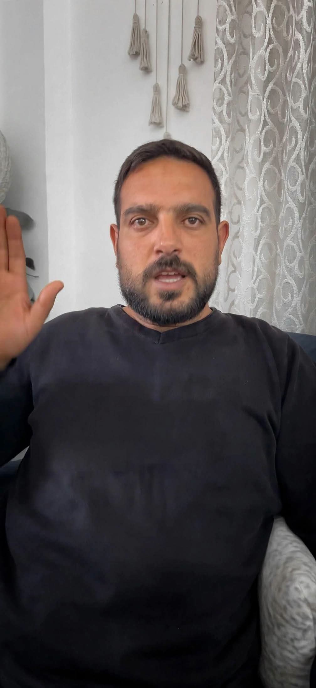 قبل انقلاب «الديانا» بلحظات في جرش سائد الحوراني ينقذ أسرته ويخسر مصدر رزقه الوحيد