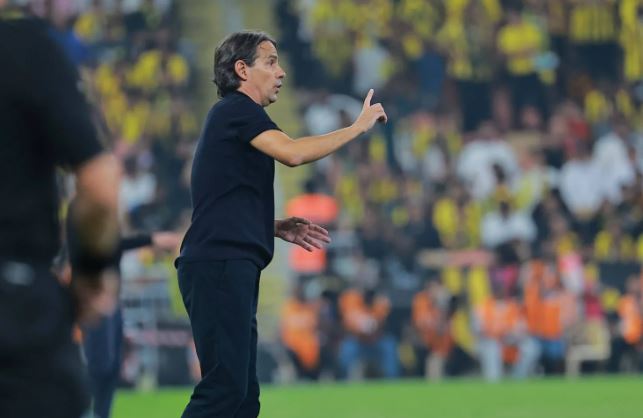 إنزاغي: الهلال ضحّى كثيراً من أجل ألا يستقبل الأهداف أمام الاتحاد