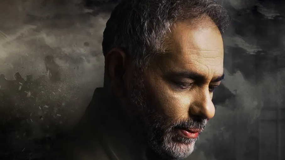 المحكمة العسكرية ترفع منع السفر عن فضل شاكر وتسلمه جوازه