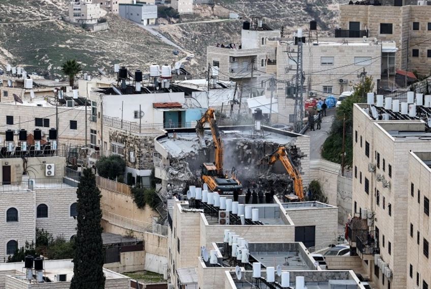 الاحتلال يقتحم بلدة جبل المكبر شرق القدس 