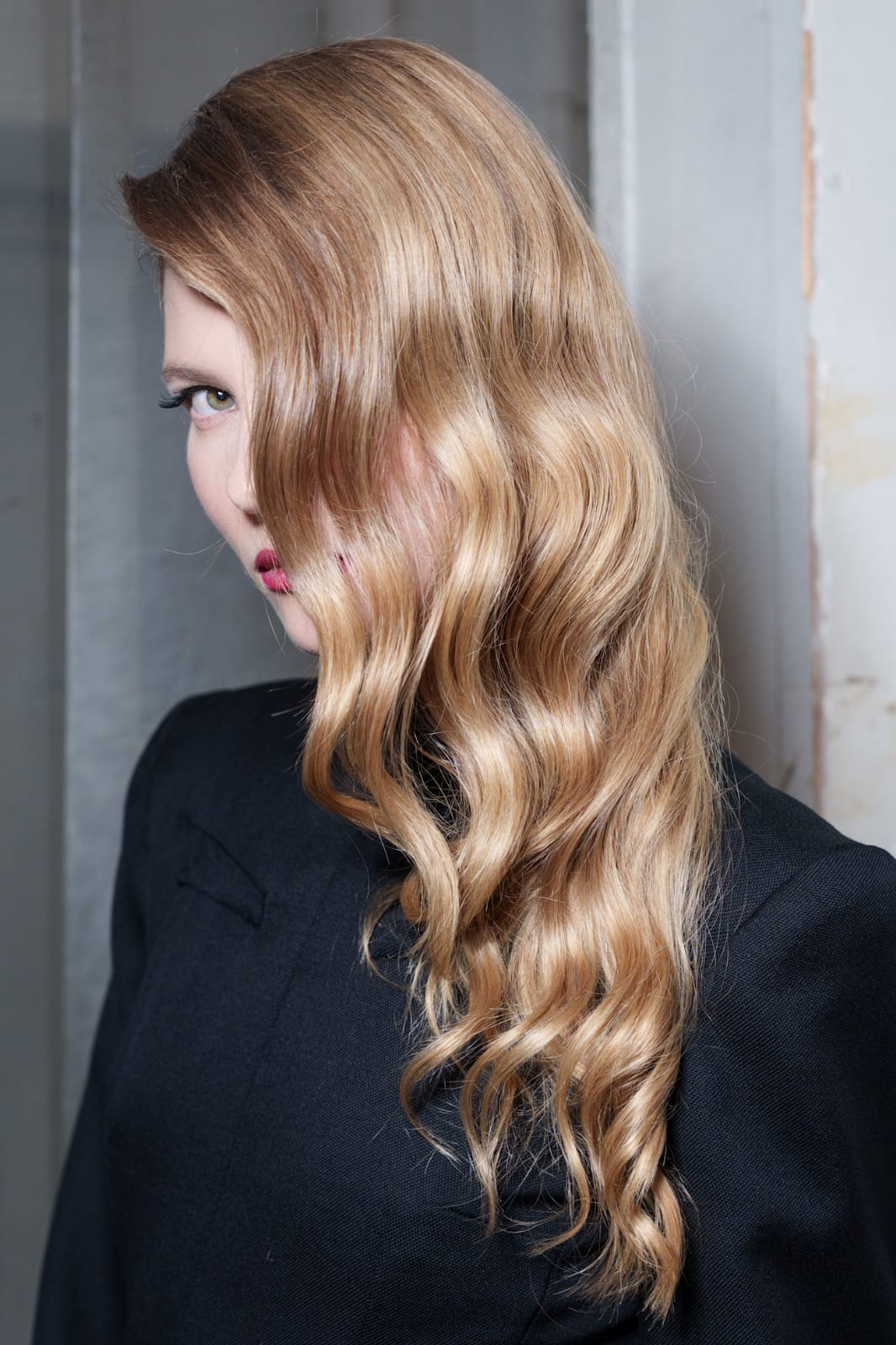 أجمل ألوان صبغات الشعر لإطلالة متجددة وجذابة في عيد الفطر تبرز جمال ملامحك