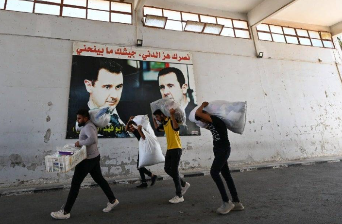 تفاصيل ليلة سقوط الأسد وهروب كبار قادة نظامه