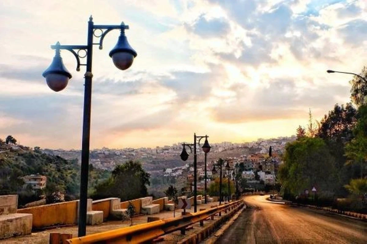 وفر مالي جراء استبدال أنظمة إنارة في السلط
