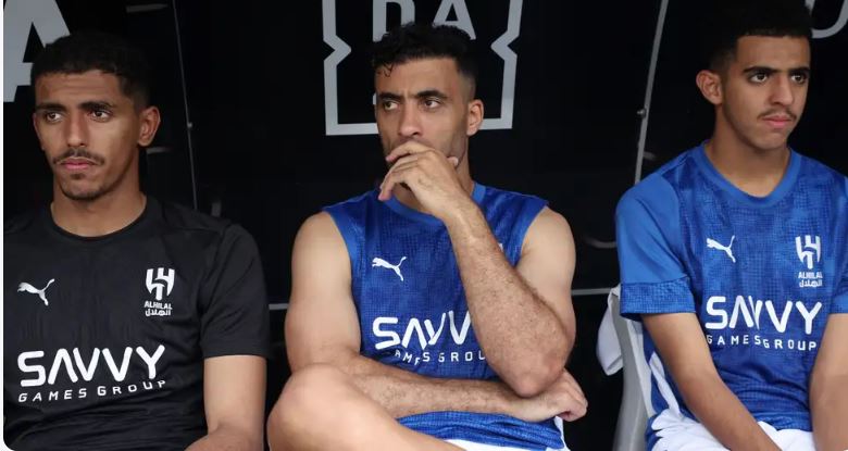 إنزاجي يتخذ قراره بشأن استمرار حمدالله مع الهلال 
