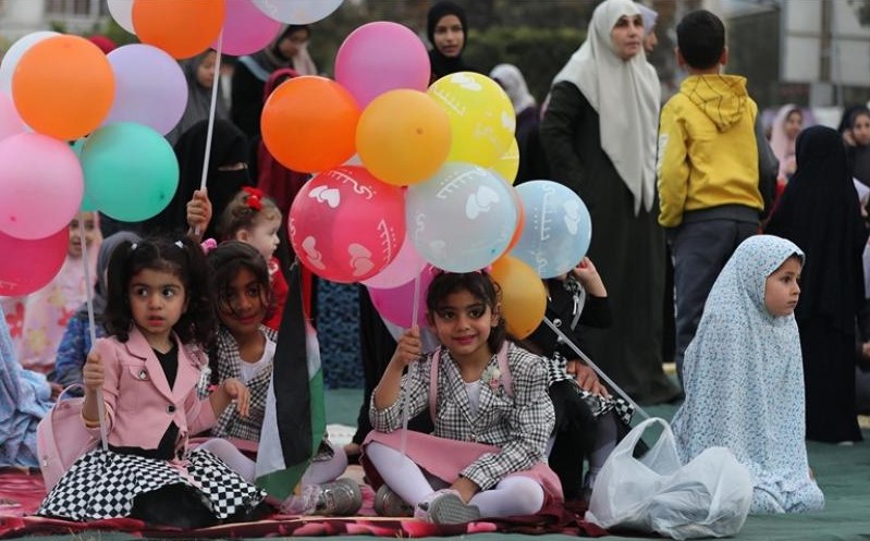 المعايدة في زمن الإبادة ..  أحياء ابتلعها الخط الأصفر وبيوت لم تعد موجودة 