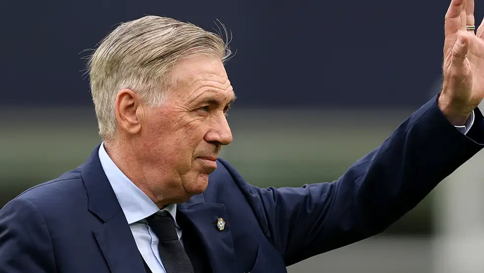 أنشيلوتي يصالح جماهير البرازيل بعد السقوط أمام فرنسا