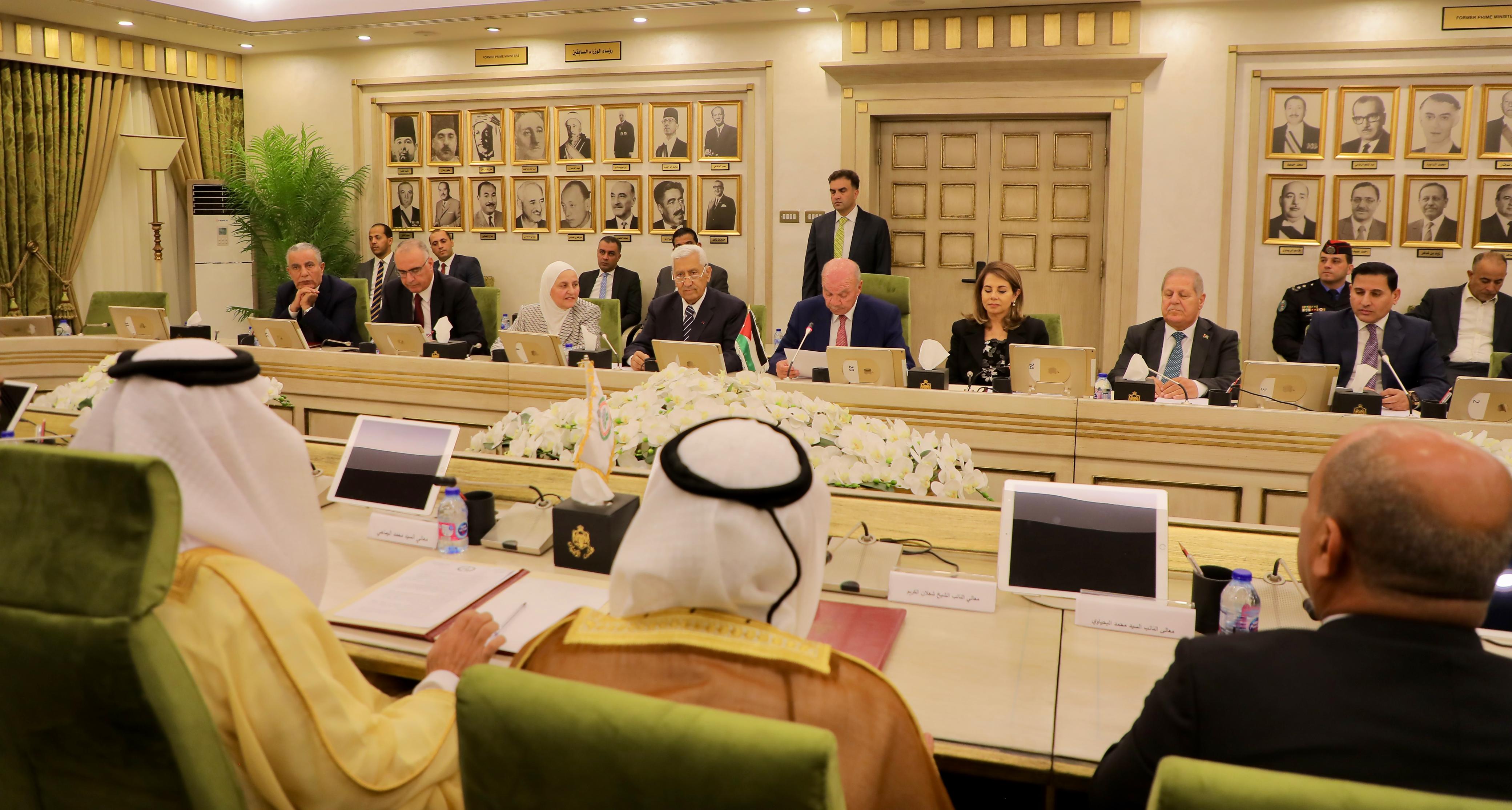 رئيسا الأعيان والبرلمان العربي يبحثان التعاون المشترك
