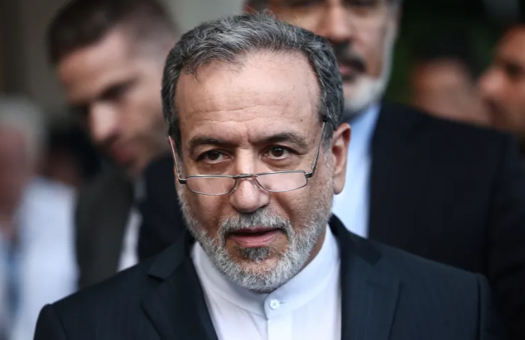 إيران تهدد برد حازم بعد تهديد ترامب بشن ضربات جديدة