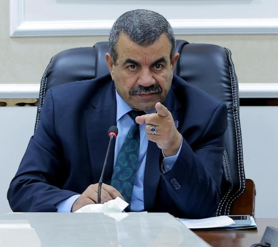 العماوي: ذمم مالية وغرامات ومخالفات إدارية تتطلب تدخّلًا عاجلًا في البريد الأردني